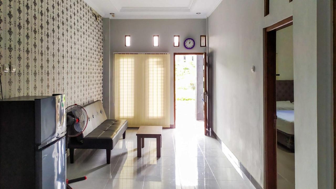 Hotel Omah Leren Mitra Reddoorz Near Gembiraloka Zoo Yogyakarta Exterior foto
