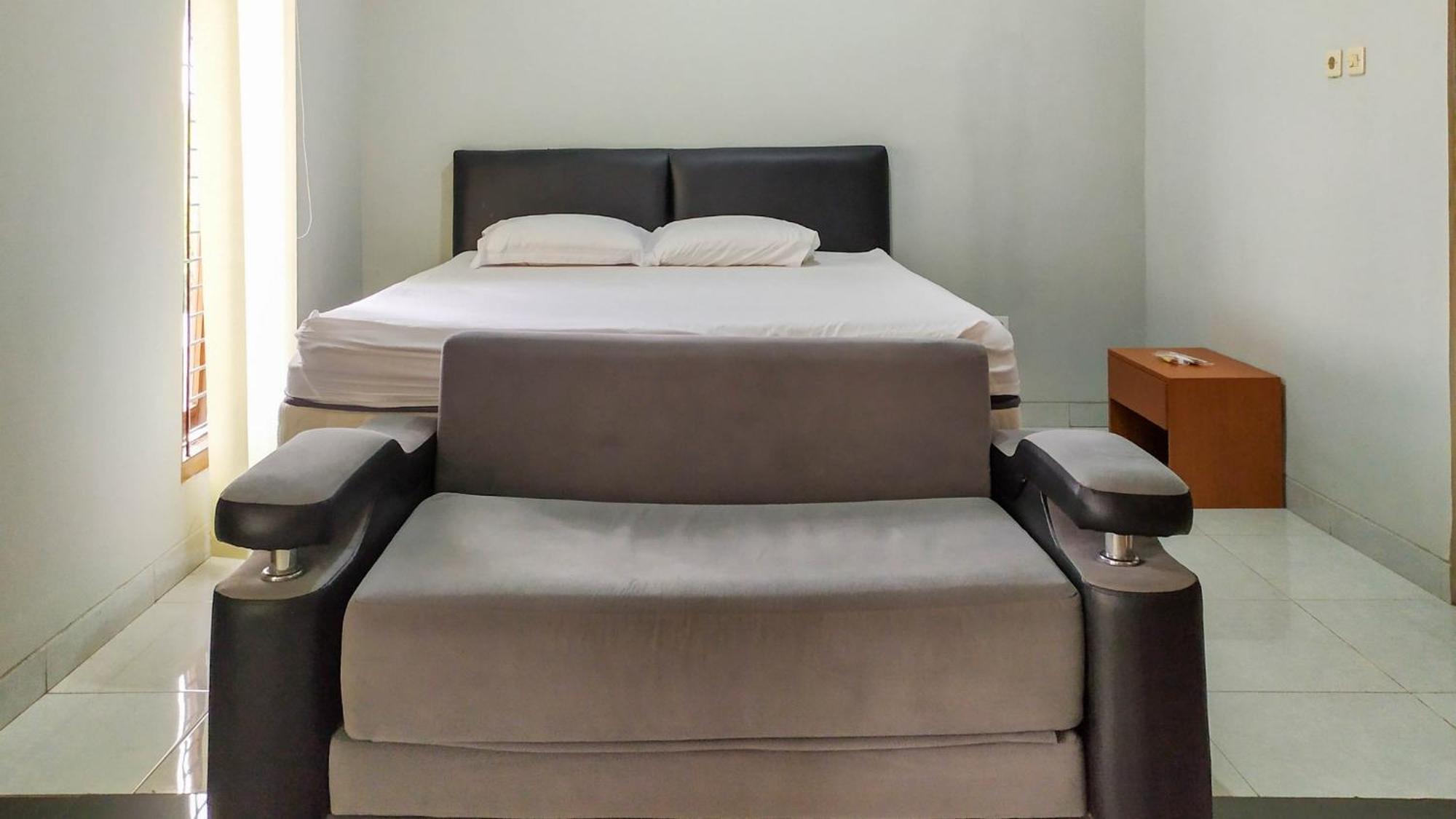 Hotel Omah Leren Mitra Reddoorz Near Gembiraloka Zoo Yogyakarta Exterior foto